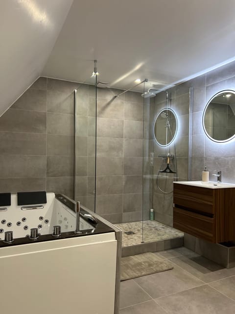 Shower, Bathroom, Bath