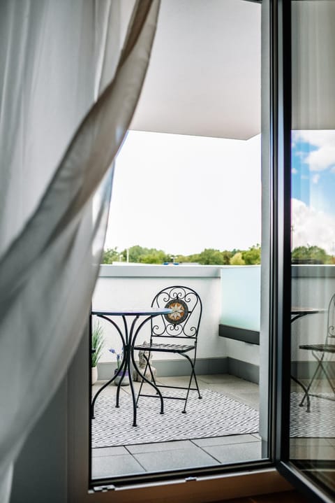 Property building, View (from property/room), Balcony/Terrace