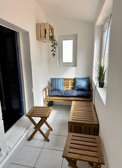 Appartement T3 - centre ville - climatisation - internet Apartment in Saintes-Maries-de-la-Mer