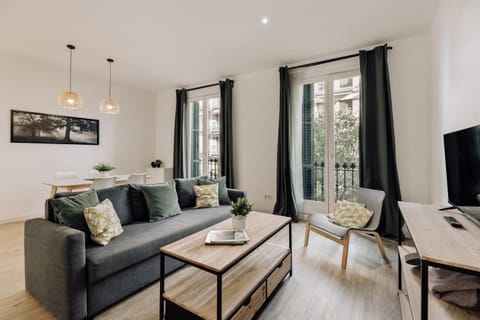 Communal lounge/ TV room, Living room