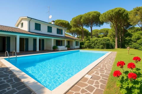 Property building, Garden, Garden view, Pool view, Swimming pool