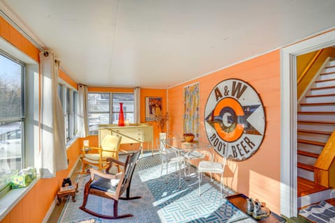 1 Mi to Dtwn Beautiful Home in Williamstown! House in Williamstown