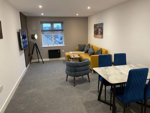 Modern Newly Refurbished 2 Bed Apartment 9 Livingstone Mews Apartment in Bristol