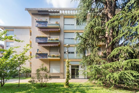 Garden Flat Apartment in Milan