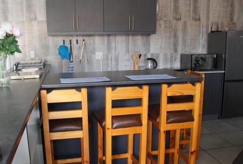 Coffee/tea facilities, Kitchen or kitchenette, toaster