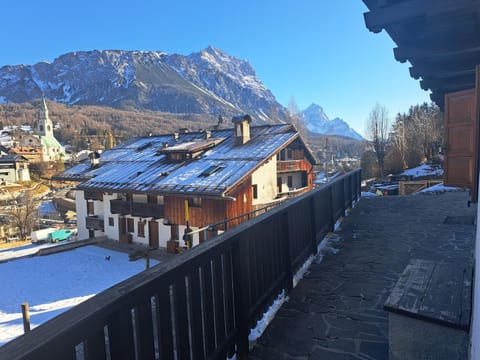 Comodo e luminoso, splendida vista su Cortina Apartment in Cortina d Ampezzo