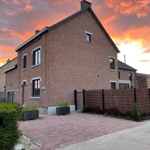 Property building, Facade/entrance, Street view