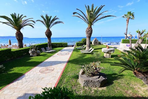 Garden, Sea view