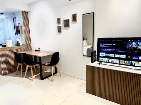 TV and multimedia, Dining area