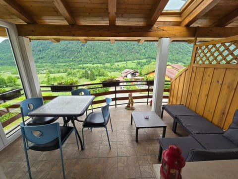 View (from property/room), Balcony/Terrace, Seating area, Mountain view