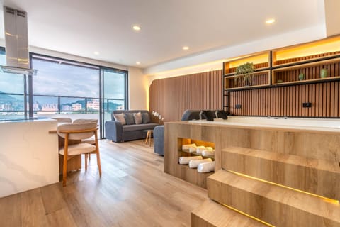 Living room, Bath
