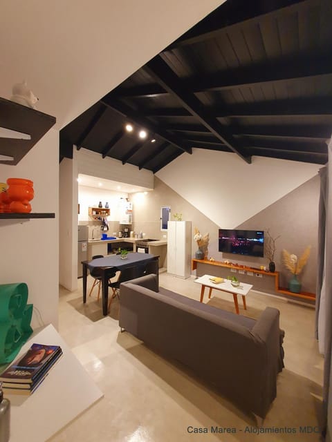 TV and multimedia, Kitchen or kitchenette, Living room, Seating area, Dining area, Evening entertainment