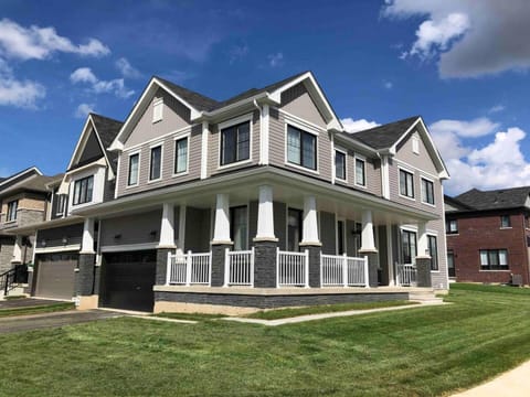 Property building, Day, Street view