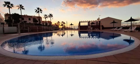 Pool view, Swimming pool, Sunset