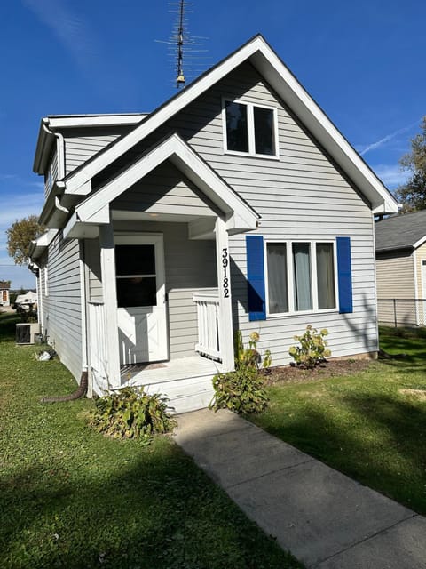 Property building, Neighbourhood