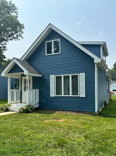 TheLilyPad House in Fox Lake