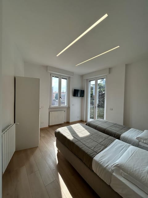 TV and multimedia, Bedroom, air conditioner