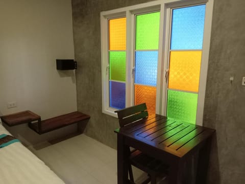 Living room, Photo of the whole room, Seating area, Bedroom