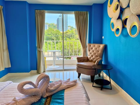 View (from property/room), Balcony/Terrace, Seating area