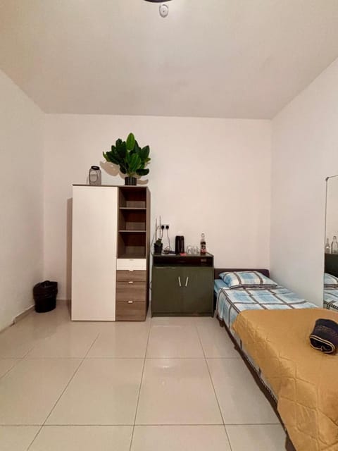 Sliema Comfort Retreat Quiet 1 Bedroom for 4 people with Self CheckIn Vacation rental in Sliema