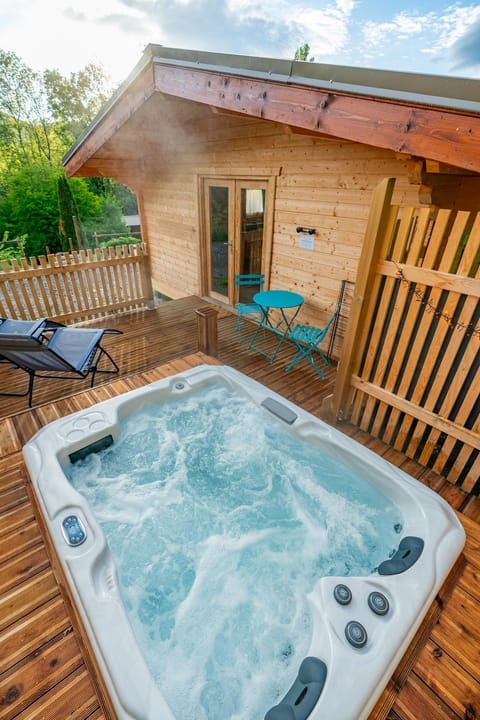 Patio, Hot Tub, Hot Tub