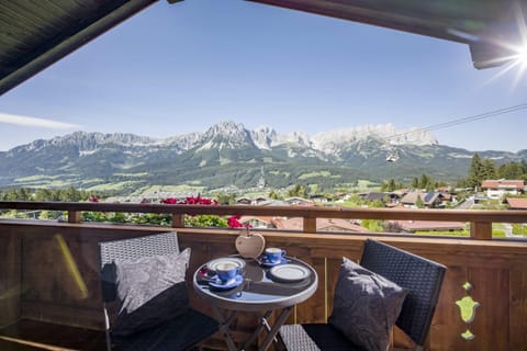 Day, View (from property/room), Balcony/Terrace, Mountain view