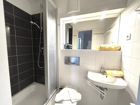 Resi Q7 Apartment in Prerow