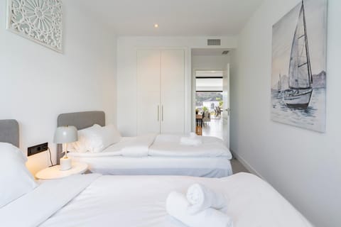 Lux ground floor apt in Mirador Apartment in Costa del Sol