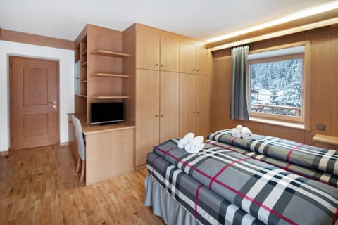 Guesthouse Canazei Cozy 2-Bedrooms Bed and Breakfast in Canazei