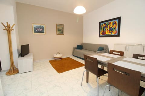 La Caletta Central Apartment in La Caletta