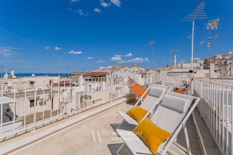View (from property/room), Balcony/Terrace, Sea view, sunbed
