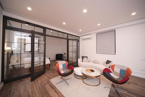 Bed, Living room, Photo of the whole room, Seating area, Bedroom