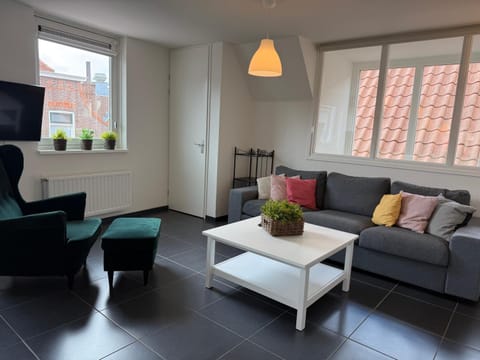 Weststraat 20 - Ouddorp - Appartement Kompas 3P Apartment in Ouddorp
