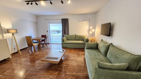 TV and multimedia, Living room, Dining area