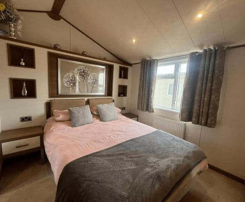 5 Waterski House in Tattershall