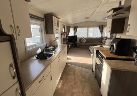 19 swan view House in Tattershall