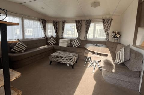 19 swan view House in Tattershall