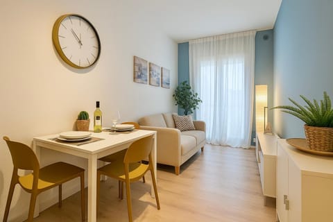 TV and multimedia, Living room, Dining area