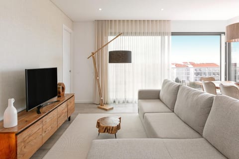 Communal lounge/ TV room, TV and multimedia, View (from property/room)
