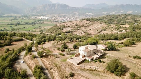 Property building, Nearby landmark, Natural landscape, Bird's eye view, Mountain view
