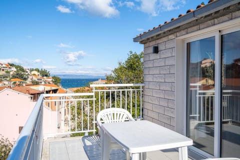 Property building, Day, View (from property/room), Balcony/Terrace, Dining area