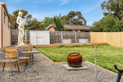 Modern Coastal Escape in Triabunna House in Triabunna