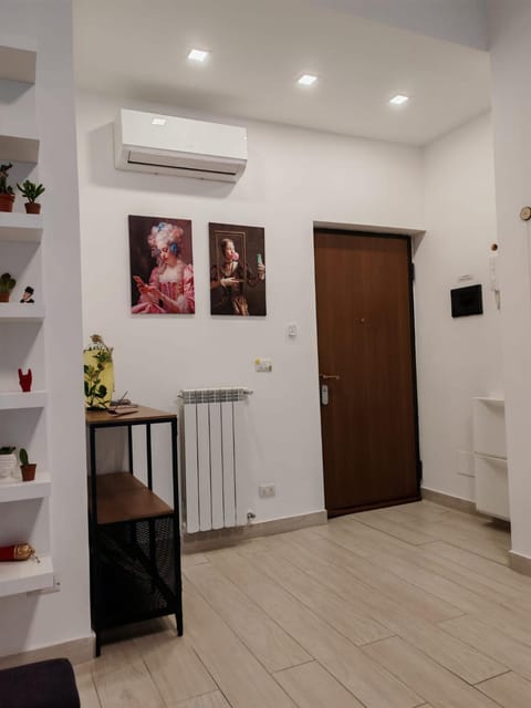 internet, air conditioner