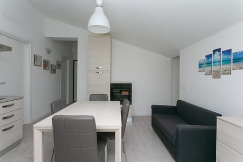 M157 - Marcelli, nuovissimo trilocale a 250mt dal mare Apartment in Marcelli