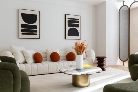 Living room, Seating area