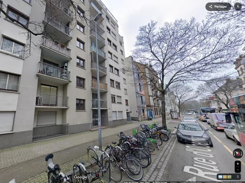 Property building, Day, Neighbourhood, Cycling, City view, Street view, Location, Parking