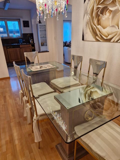 Moderne Ferienwohnung Lenzerheide mit Aussicht Apartment in Lantsch/Lenz