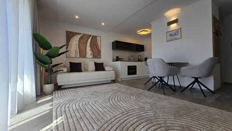 Kitchen or kitchenette, Living room, Dining area