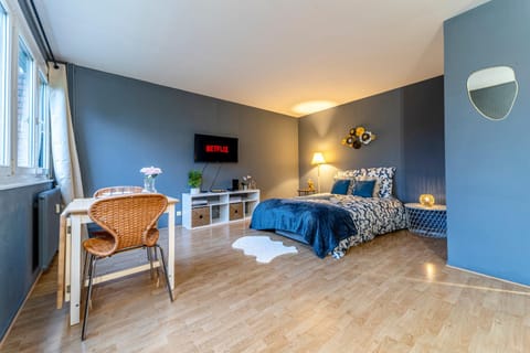 Living room, Bedroom