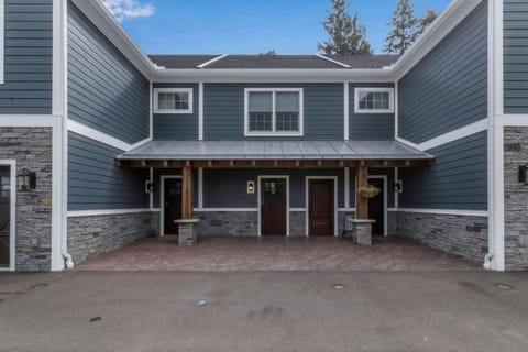 Spacious Townhome with Fireplace House in Ellicottville